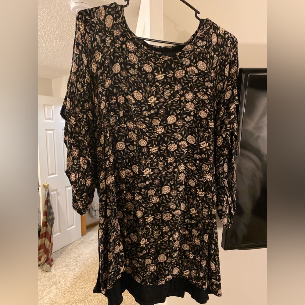 Floral print with black back top